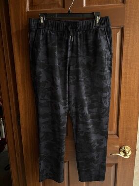 Ajisai Black Camo Jogger Pants, Sz 10